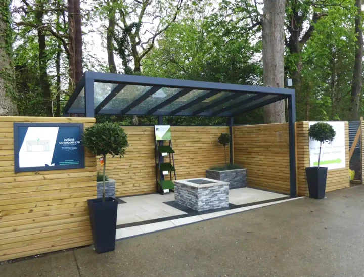 Sunningdale Glass Roof Pergola
