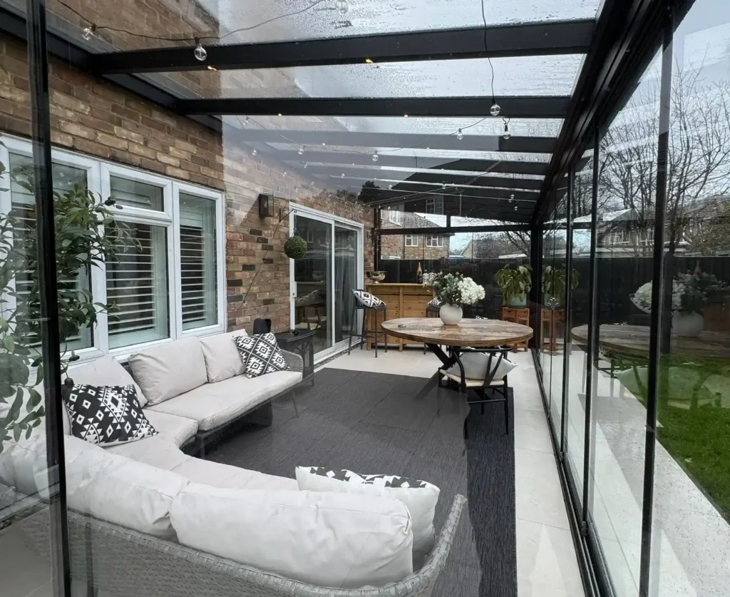 Topline veranda on porcelain patio